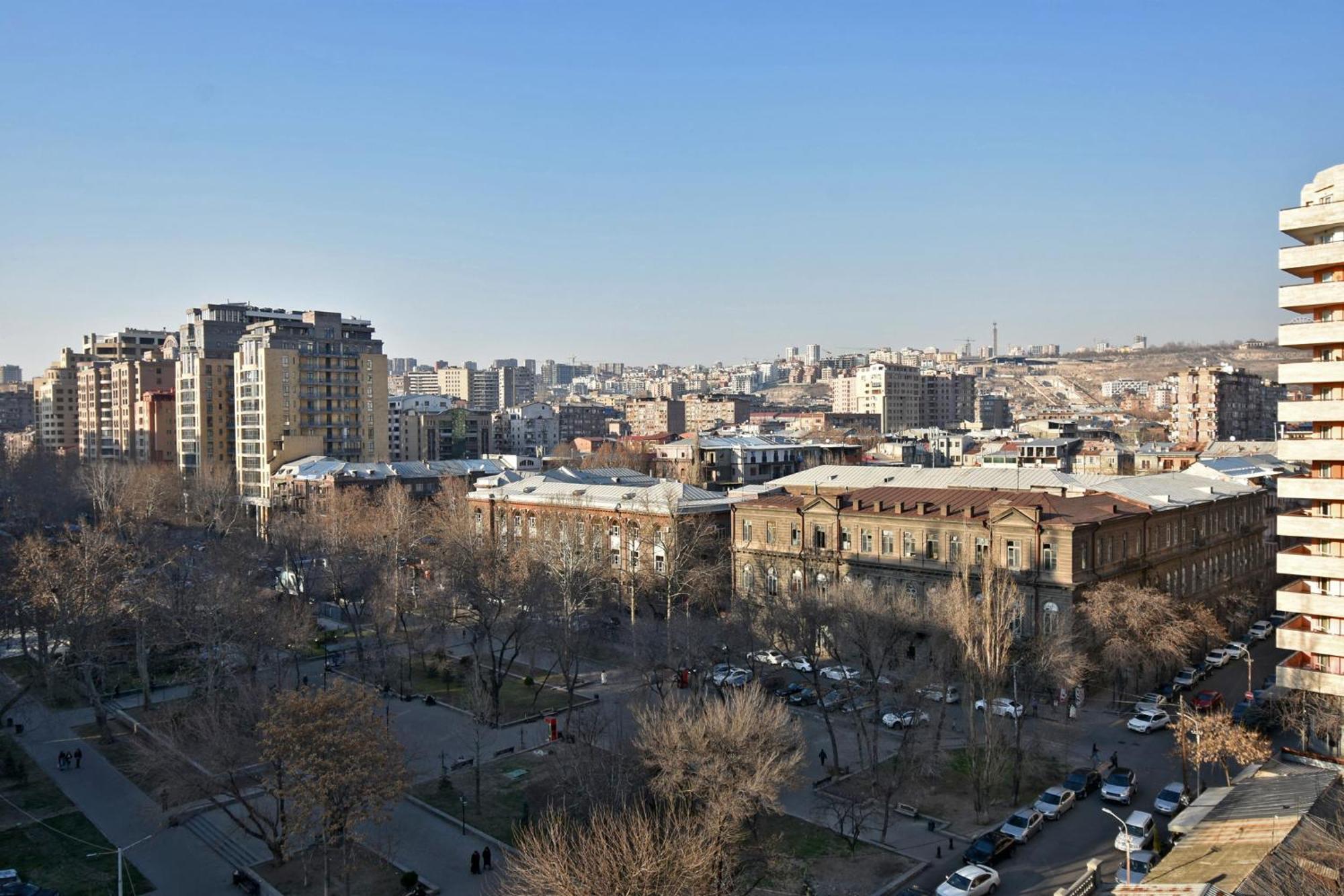 Rent Inn Yerevan On Buzand Street Exterior foto