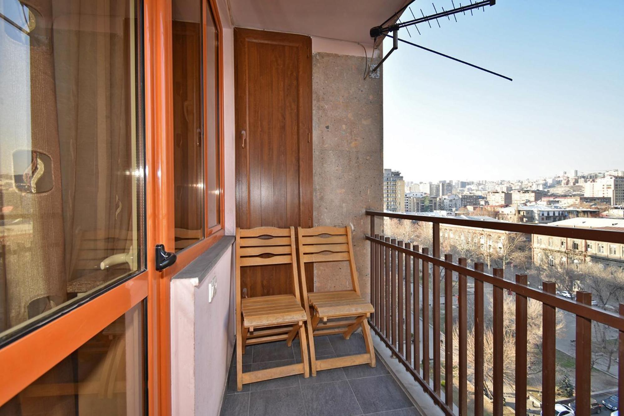 Rent Inn Yerevan On Buzand Street Exterior foto