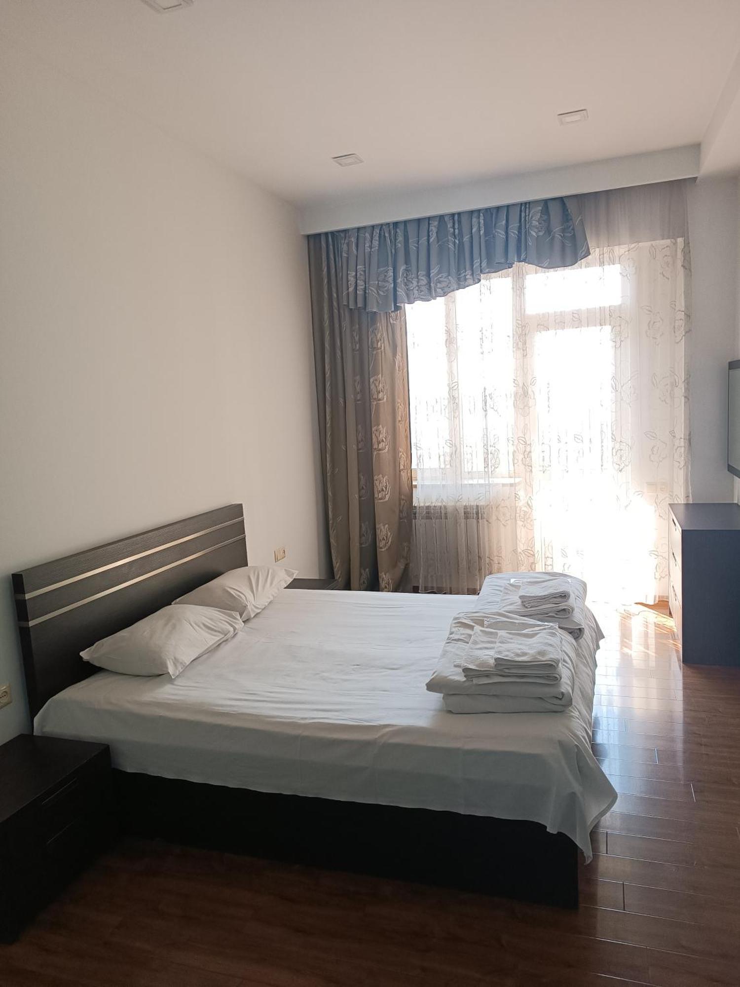 Rent Inn Yerevan On Buzand Street Exterior foto
